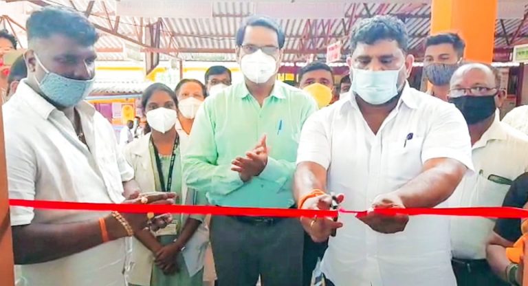 हुमरस ग्रामविलगीकरण कक्षाचे आ.वैभव नाईक यांच्या हस्ते उदघाटन ; नानेली ग्रामविलगीकरण कक्षाला दिली भेट