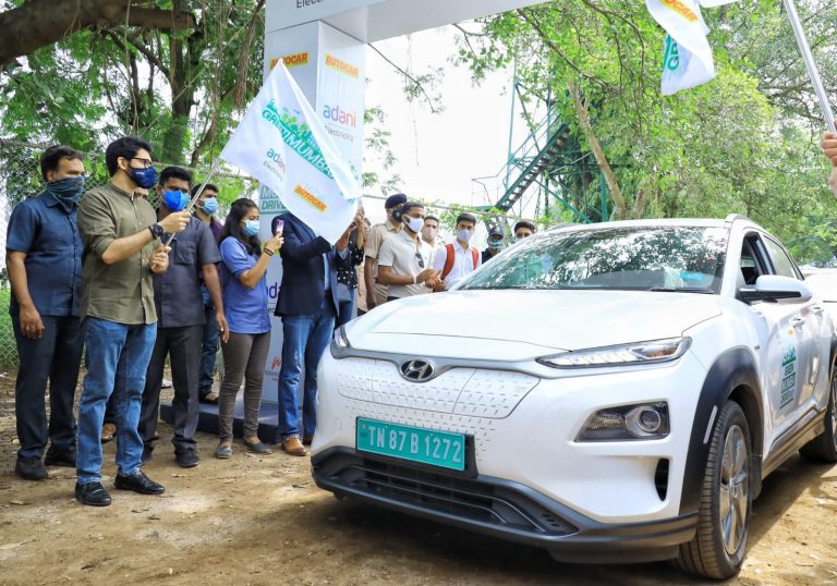 प्रदूषण कमी करण्यासाठी इलेक्ट्रिक वाहनांचा वापर वाढवा-पर्यावरणमंत्री आदित्य ठाकरे