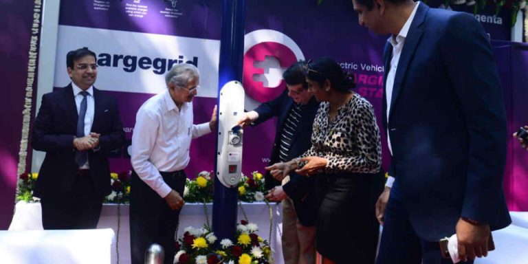 सर्व एमआयडीसी परिसरात इव्ही चार्जिंग स्टेशन्स उभारणार – उद्योगमंत्री सुभाष देसाई