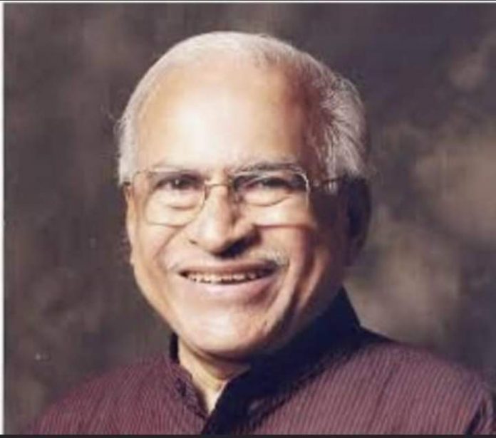 ज्येष्ठ गायक अभिनेते माजी नाट्यसंमेलनाध्यक्ष पंडित रामदास कामत