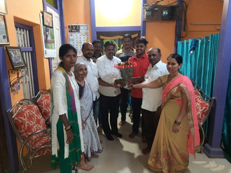 डॉ.सुरेंद्र राणे यांचे जेष्ट सुपुत्र कु.चारुदत्त राणे यांची वैद्यकीय शिक्षणासाठी रशियामध्ये निवड