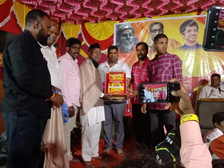 कासार्डेत माघी गणेश जयंती उत्सवात प्रसिद्ध भजनी बुवा श्रीधर मुणगेकर, बुवा लक्ष्मण गुरव यांचा आ. वैभव नाईक यांच्या हस्ते सत्कार