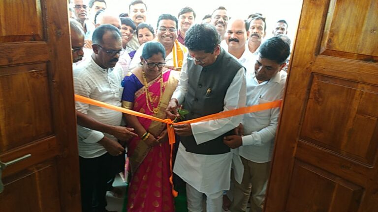 दोडामार्ग तालुक्यातील पाटये पुनर्वसन व सासोली ग्रामपंचायतच्या नूतन इमारतींचा लोकार्पण सोहळा