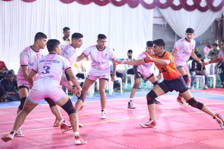 वसंतराव नाईक शिक्षण प्रसारक मंडळ-औरंगाबाद संचलित वसंतराव नाईक महाविद्यालयांच्या “सुवर्ण महोत्सवी वर्षानिमित्त या स्पर्धेचे आयोजन