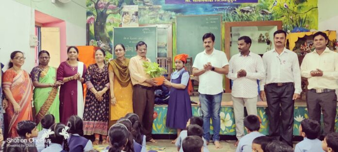 बांदा केंद्रशाळेच्या स्वामीनी तर्पेची राष्ट्रीय चित्र प्रदर्शनसाठी निवड दैनिक सिंधुदुर्ग समाचार