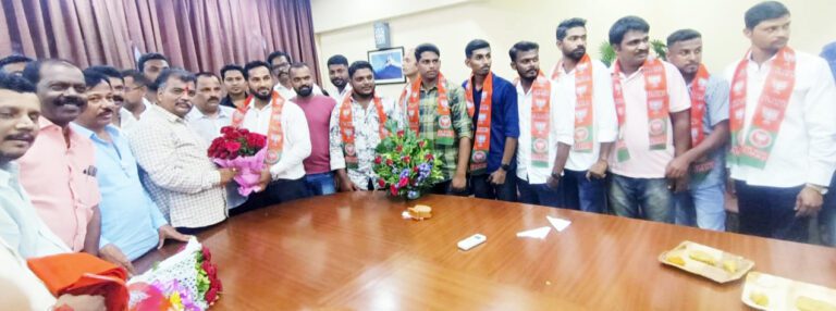  सिंधुदुर्ग : भटवाडी येथील युवकांचा भाजपामध्ये प्रवेश
