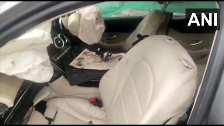 टाटा समूहाचे माजी अध्यक्ष सायरस मिस्त्री यांचा अपघातात मृत्यू 