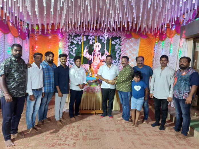 युवासेना जिल्हाप्रमुख सुशांत नाईक यांचा वाढदिवस आ. वैभव नाईक, सतिश सावंत, संदेश पारकर यांच्या उपस्थितीत साजरा