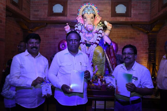 एक पेन' अभियानात सहभा