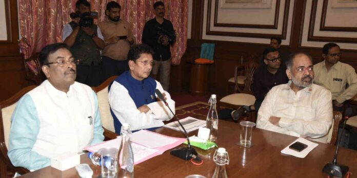 पश्चिम घाट संवेदनशील क्षेत्रासंदर्भातील अंतिम प्रस्ताव ३० नोव्हेंबरपूर्वी केंद्र शासनास पाठवावा – वन मंत्री सुधीर मुनगंटीवार