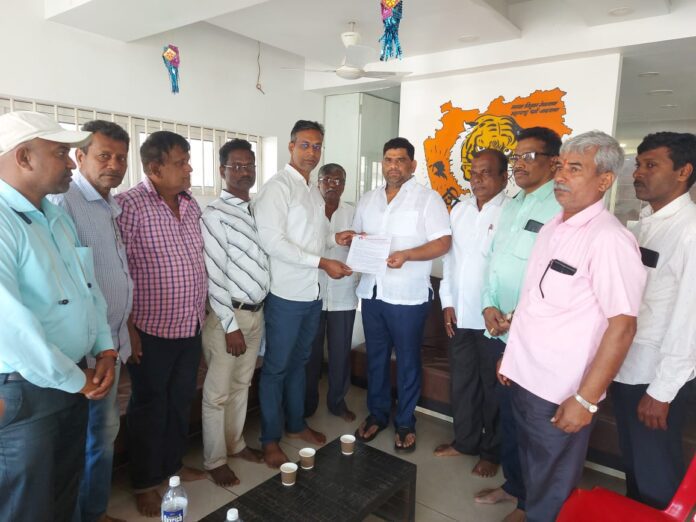 बारसू -सोलगाव पंचक्रोशीत प्रस्तावित होऊ शकणाऱ्या प्रदूषणकारी रिफायनरी विरोधात अधिवेशनात आवाज उठवा