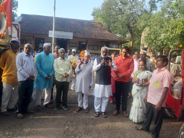 वेंगुर्ला मराठी साहित्य संमेलनाचा ग्रंथ दिंडीने शुभारंभ