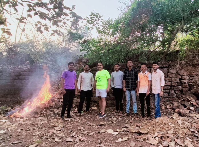 Dach vakhar Swachyta डच वखार