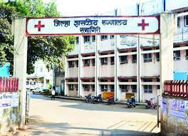 रत्नागिरी जिल्हा रुग्णालयातील १५ डॉक्टरांची सेवा होणार समाप्त रत्नागिरी जिल्हा रुग्णालयातील १५ डॉक्टरांची सेवा होणार समाप्त