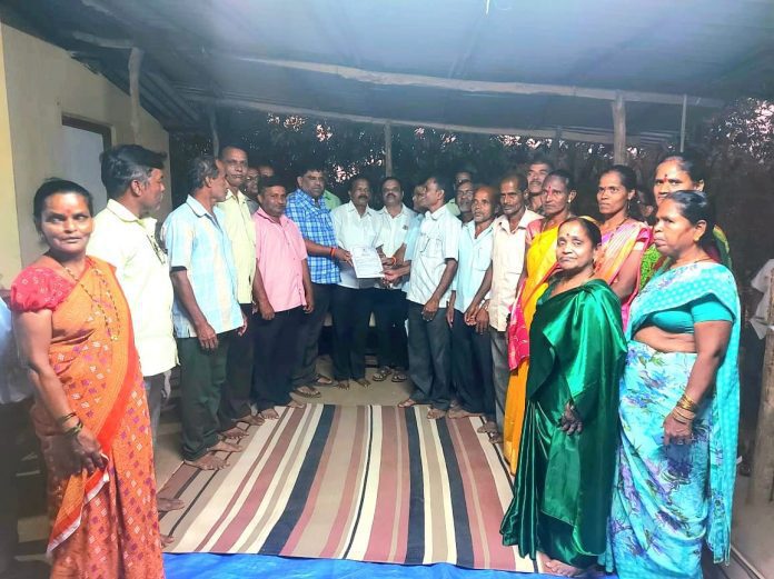 सोनवडे दुग्ध संस्थेसाठी सर्वोतपरी सहकार्य करणार-आ. वैभव नाईक सोनवडे दुग्ध संस्थेसाठी सर्वोतपरी सहकार्य करणार-आ. वैभव नाईक