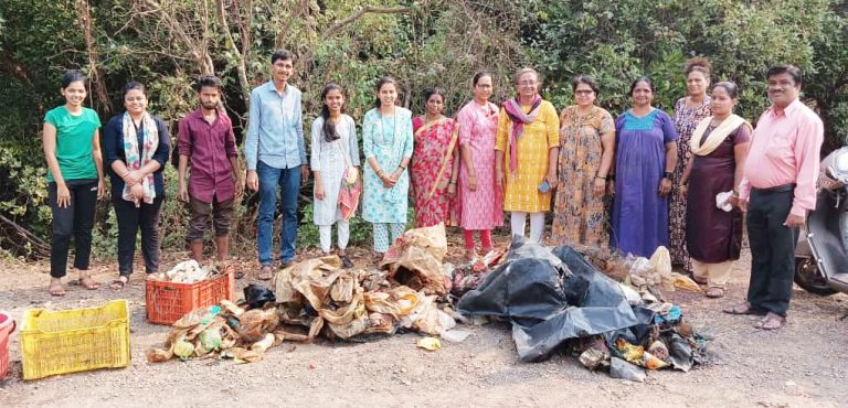 कांदळवन परिसराची स्वच्छता