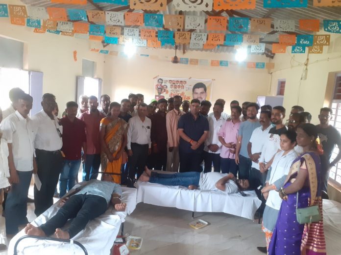 blood donation आमदार वैभव नाईक यांच्या वाढदिवसानिमित्त महारक्तदान शिबिराचा शुभारंभ