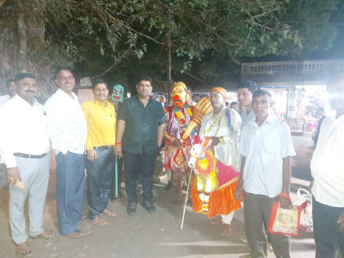 नेरूर साईचे टेंब येथे गावड्यांचे गोडे रोंबाट उत्सव मोठ्या उत्साहात संपन्न नेरूर साईचे टेंब येथे गावड्यांचे गोडे रोंबाट उत्सव मोठ्या उत्साहात संपन्न