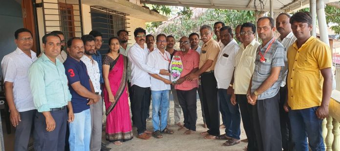 Maxi Cardoj abhinandn वेंगुर्ला तालुका पत्रकार समितीच्या अध्यक्षपदी मॅक्सिमियन कार्डोज