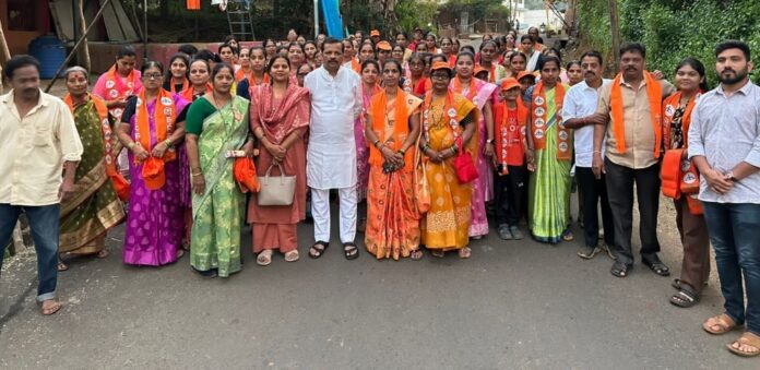 Ladaki Bahin लाडक्या बहिणींची शिवसेनेला साथ : संजू परब