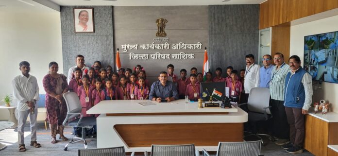 ज्ञानयात्री उपक्रमांतर्गत काकडपाणी शाळेतील विद्यार्थ्यांची जिल्हा परिषदेस भेट. ज्ञानयात्री उपक्रमांतर्गत काकडपाणी शाळेतील विद्यार्थ्यांची जिल्हा परिषदेस भेट