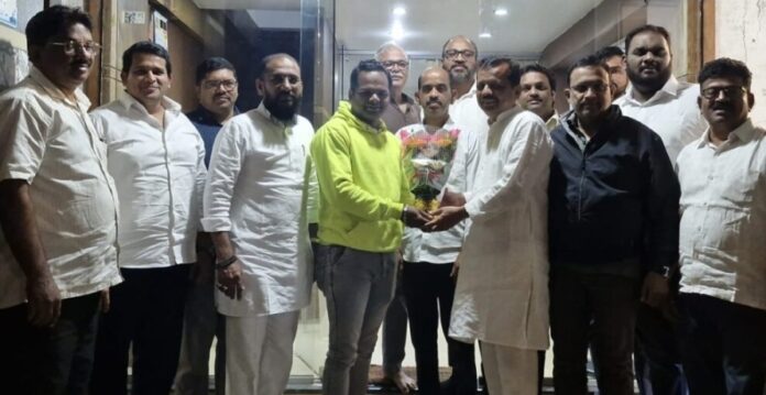 दशावतार कलाकार गौरव शिर्के दशावतार कलाकार गौरव शिर्केची ‘वर्ल्ड एक्सलन्स बुक ऑफ रेकॉर्ड’मध्ये नोंद