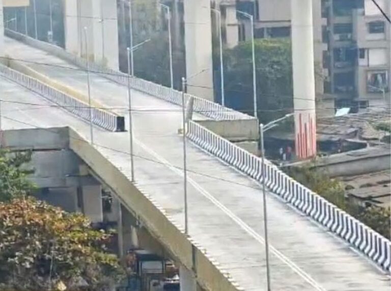 मीरा रोडचा फ्लायओव्हर चर्चेत