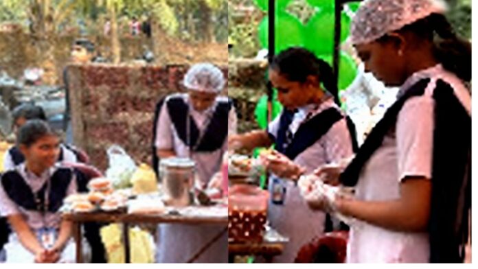 खाद्यजत्रेत विविध पदार्थांचे स्टॉल्स लावून विक्री करताना सेंट्रल इंग्लिश स्कूलचे विद्य सेंट्रल इंग्लिश स्कूलमध्ये ‘छोट्या उद्योजकांची खाद्यजत्रा’ उत्साहात संपन्न