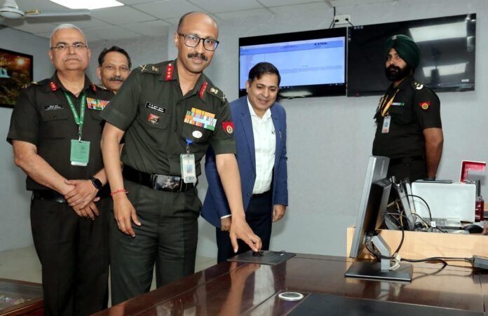 Indian Army कॅन्टीन सेवेत नवा बदल Indian Army कॅन्टीन सेवेत नवा बदल; WhatsAppवर मदत सेवा सुरू