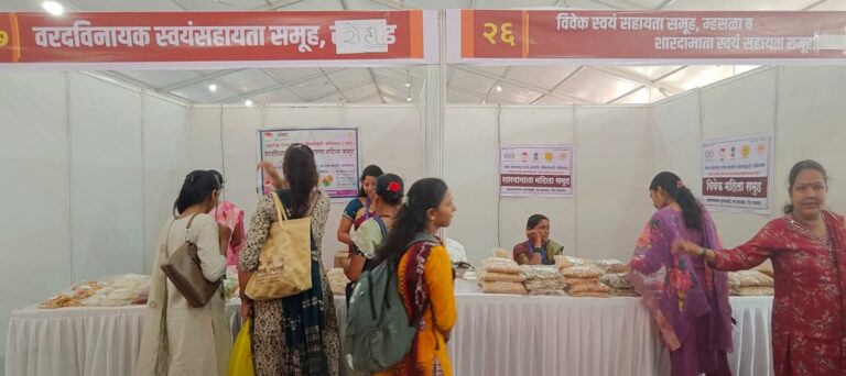 अलिबागमध्ये मिनी सरस व जिल्हास्तरीय सरस प्रदर्शन-विक्री महोत्सवाला उत्स्फूर्त प्रतिसाद