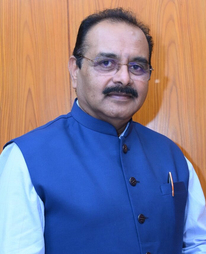 श्री. धनंजय औंढेकर महावितरणच्या संचालक (संचालन) पदी रूजू
