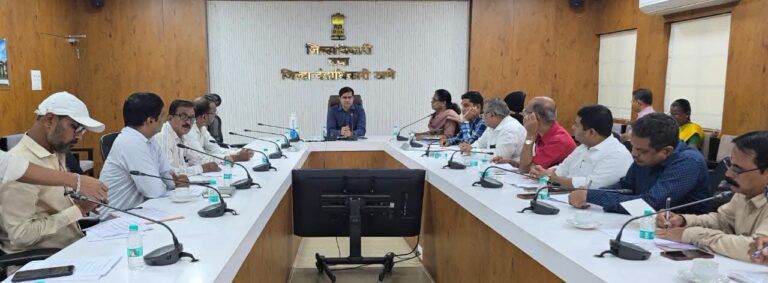 विशेष सखोल पुनरिक्षण कार्यक्रम (SIR) बाबत राजकीय पक्षांच्या प्रतिनिधींसोबत ठाणे जिल्हाधिकाऱ्यांची महत्वपूर्ण बैठक संपन्न