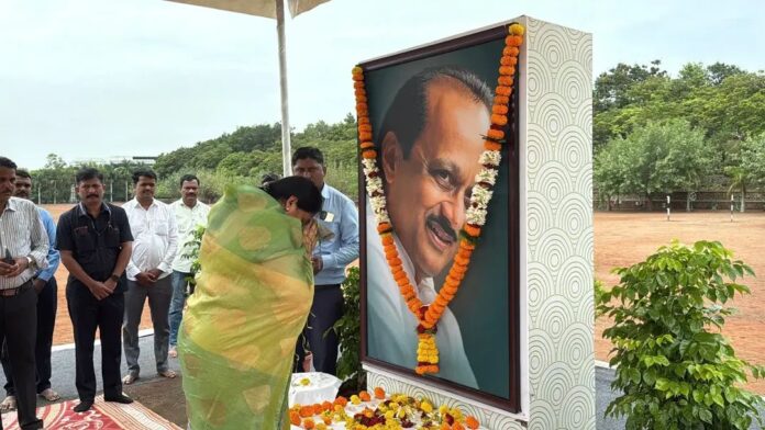 'दादांची उणीव कधीच भरून निघणार नाही; त्यांचा विकासाचा वारसा जपत राहीन' – उपमुख्यमंत्री सुनेत्रा पवार