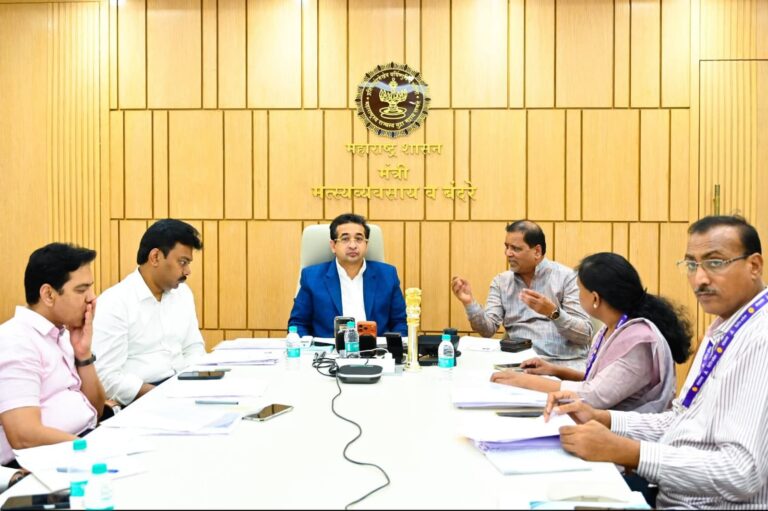 महाराष्ट्रातील मत्स्यशेती विकासासाठी कृती आराखडा; मंत्रालयात नितेश राणे यांच्या उपस्थितीत महत्त्वपूर्ण बैठक