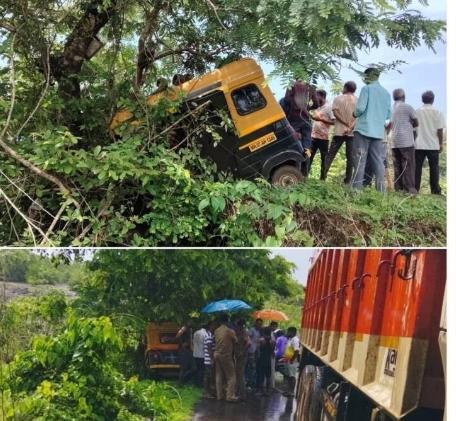 वाघबीळचे वळण ठरतेय मृत्यूचा सापळा! ट्रकच्या धडकेत रिक्षाचा चुराडा