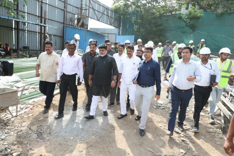 ‘मराठी भाषा भवन’ प्रकल्पाच्या कामाची प्रत्यक्ष पाहणी