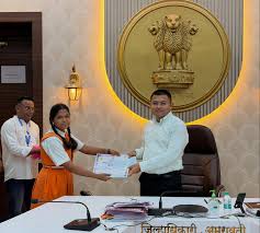 विश्वकोश ज्ञानवर्धन स्पर्धेत सिंधुदुर्गच्या गुणवंत विद्यार्थ्यांचा गौरव
