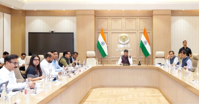 औद्योगिक विकासाला गती देण्यासाठी भूसंपादन प्रक्रियेला वेग; एमआयडीसीला मुख्यमंत्र्यांचे निर्देश