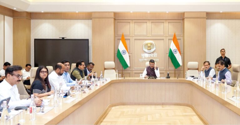 औद्योगिक विकासाला गती देण्यासाठी भूसंपादन प्रक्रियेला वेग; एमआयडीसीला मुख्यमंत्र्यांचे निर्देश