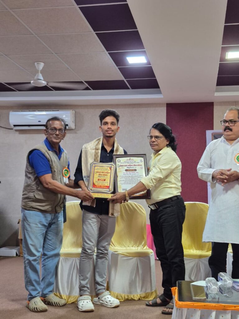 चिंदरच्या कु. सोहम चिंदरकरला ‘कोकण स्तरीय गायन प्रेरणा गौरव पुरस्कार’!