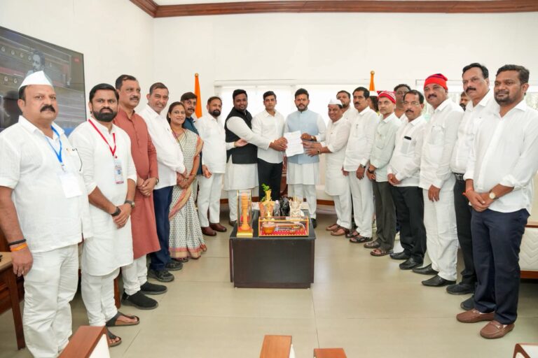 दि. बा. पाटील यांच्या नावासाठी केंद्राकडे आग्रही पाठपुरावा - खासदार बाळ्या मामा