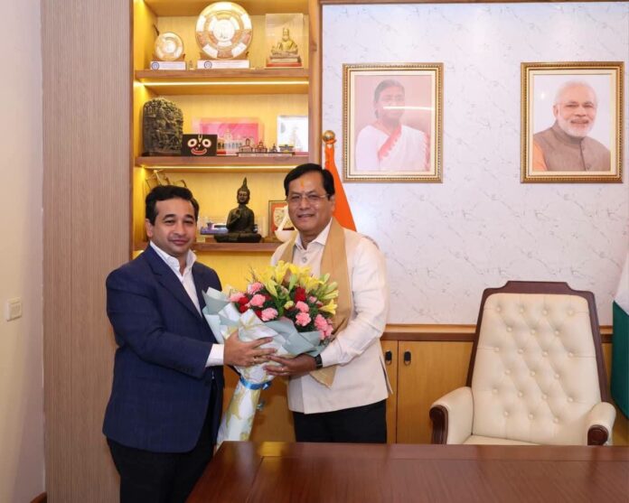 महाराष्ट्रातील सागरी विकास प्रकल्पांना गती देण्याची मागणी; नितेश राणे यांची केंद्रीय मंत्री सर्बानंद सोनोवाल यांच्याशी भेट