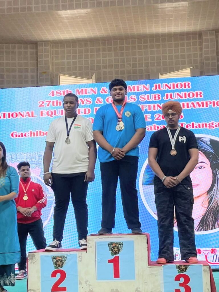 पनवेलच्या रोनक जितेकरचा राष्ट्रीय पॉवरलिफ्टिंगमध्ये सुवर्णवेध; दोन राष्ट्रीय विक्रमांची नोंद