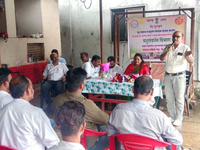 पशुधनाच्या विविध आजारांवरील जनजागृती कार्यक्रम; शेतकऱ्यांनी लसीकरणाचा लाभ घ्यावा – मधुकरशेठ पाटील