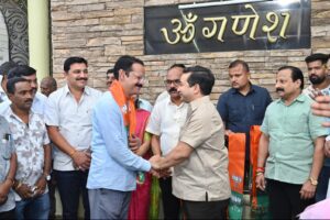 सचिन सावंत यांच्यासह अनेकांचा भाजपमध्ये प्रवेश