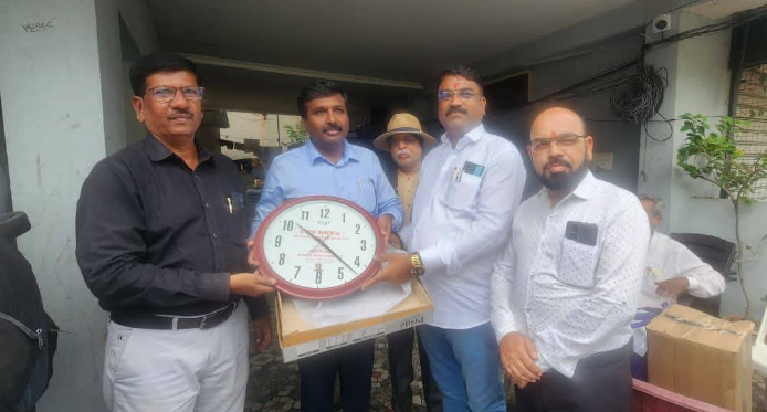 साम टीव्हीचे संपादक निलेश खरे यांची सदिच्छा भेट; महाराष्ट्र राज्य पत्रकार संघाकडून सत्कार