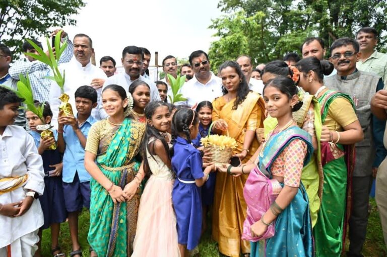‘बांधावरची शाळा’ उपक्रमाचा शुभारंभळा’ उपक्रमाचा शुभारंभ
