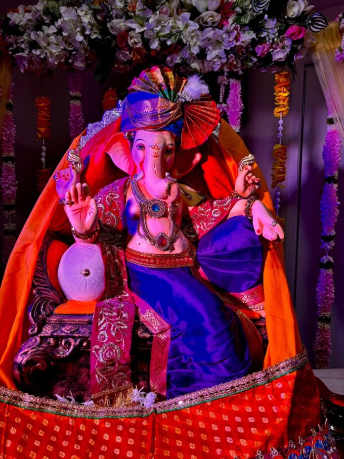 ऑकलंड मराठी असोसिएशनच्या गणपती बाप्पाचे भक्तिभावाने दर्शन