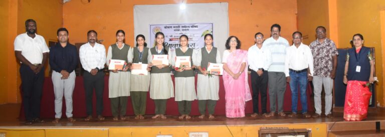 कोमसाप दापोली आयोजित ‘श्रावणधारा’त काव्यरसिक ओलेचिंब!