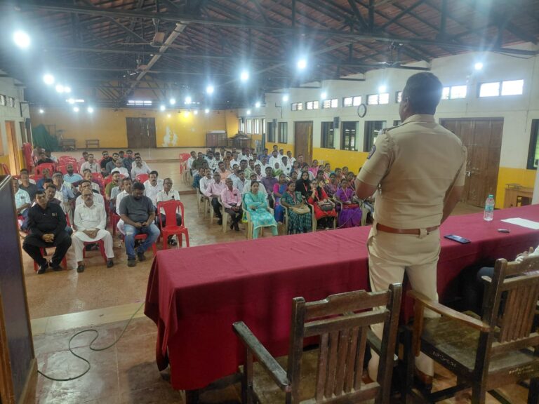 गणेशोत्सव शांततेत पार पाडण्यासाठी दापोली पोलिसांची तयारी